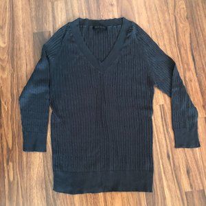 V-neck t-shirt with 3/4 sleeves